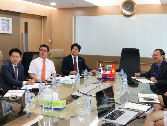 Dr. Dinh Quang Nuong, Deputy CEO of NHG, welcomed the KU’s delegation, and highly appreciated the cooperation items between the two parties after signing MOU